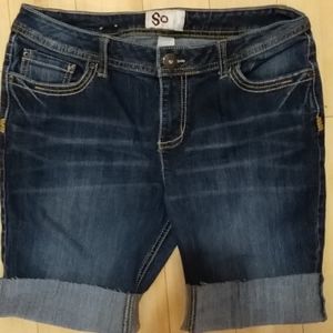 💥 5 for $20💥 Denim cut off shorts Bermuda style